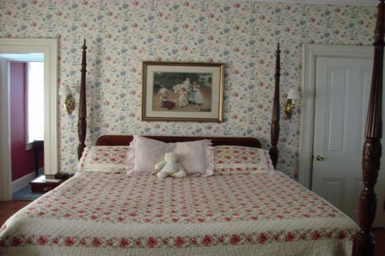 Greystone Manor Bed & Breakfast Bird-in-Hand ภายนอก รูปภาพ