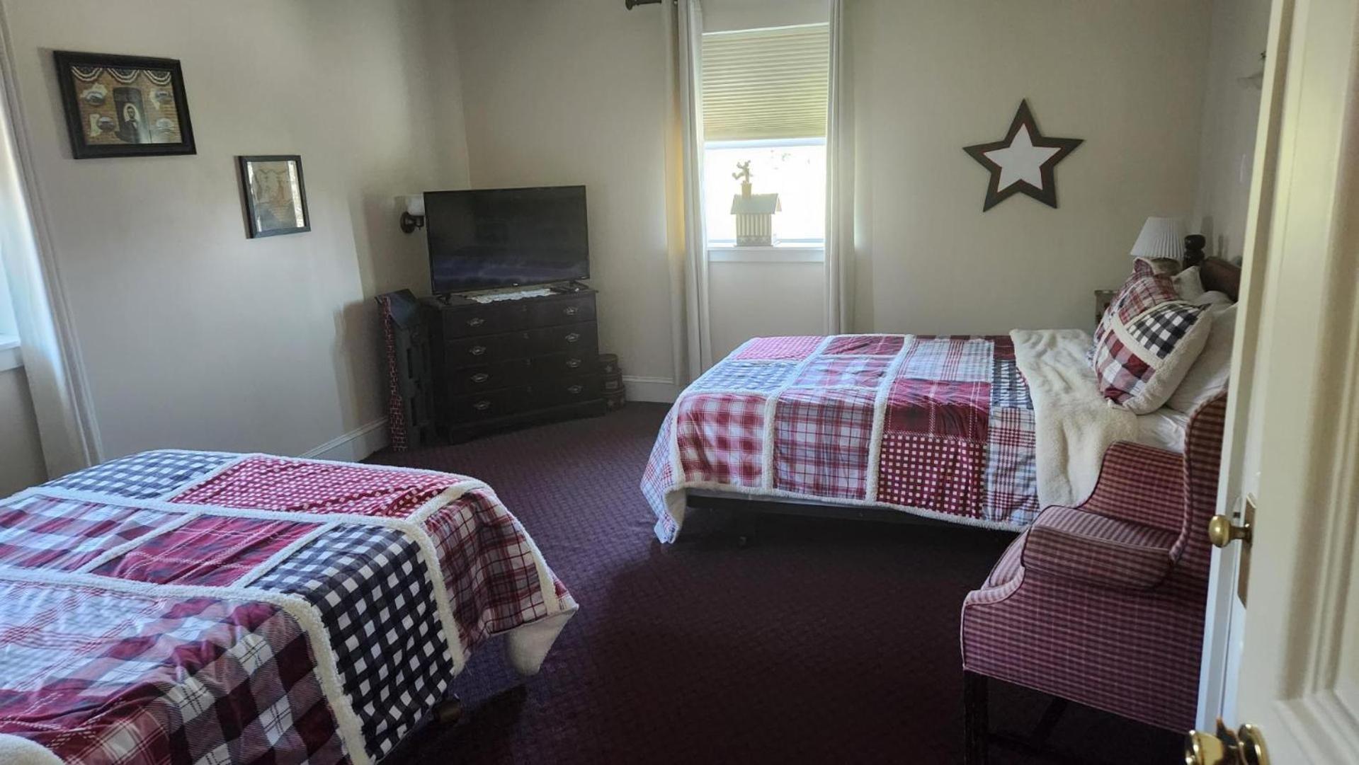 Greystone Manor Bed & Breakfast Bird-in-Hand ภายนอก รูปภาพ