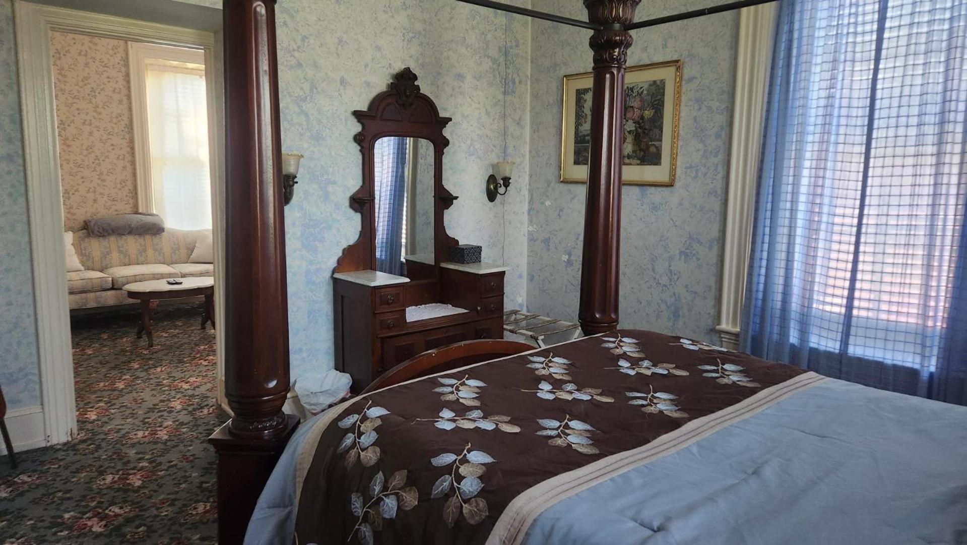 Greystone Manor Bed & Breakfast Bird-in-Hand ภายนอก รูปภาพ