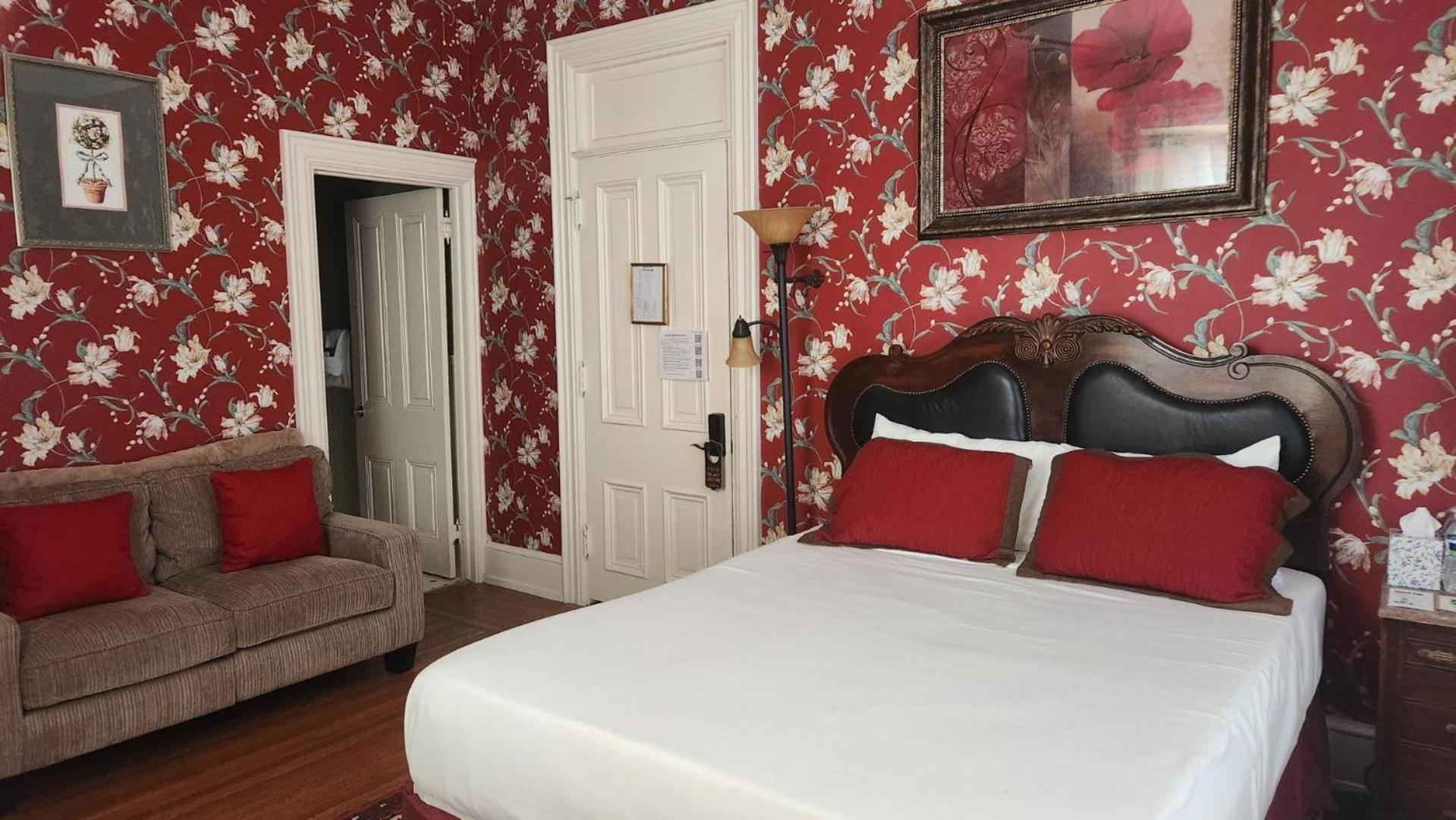Greystone Manor Bed & Breakfast Bird-in-Hand ภายนอก รูปภาพ