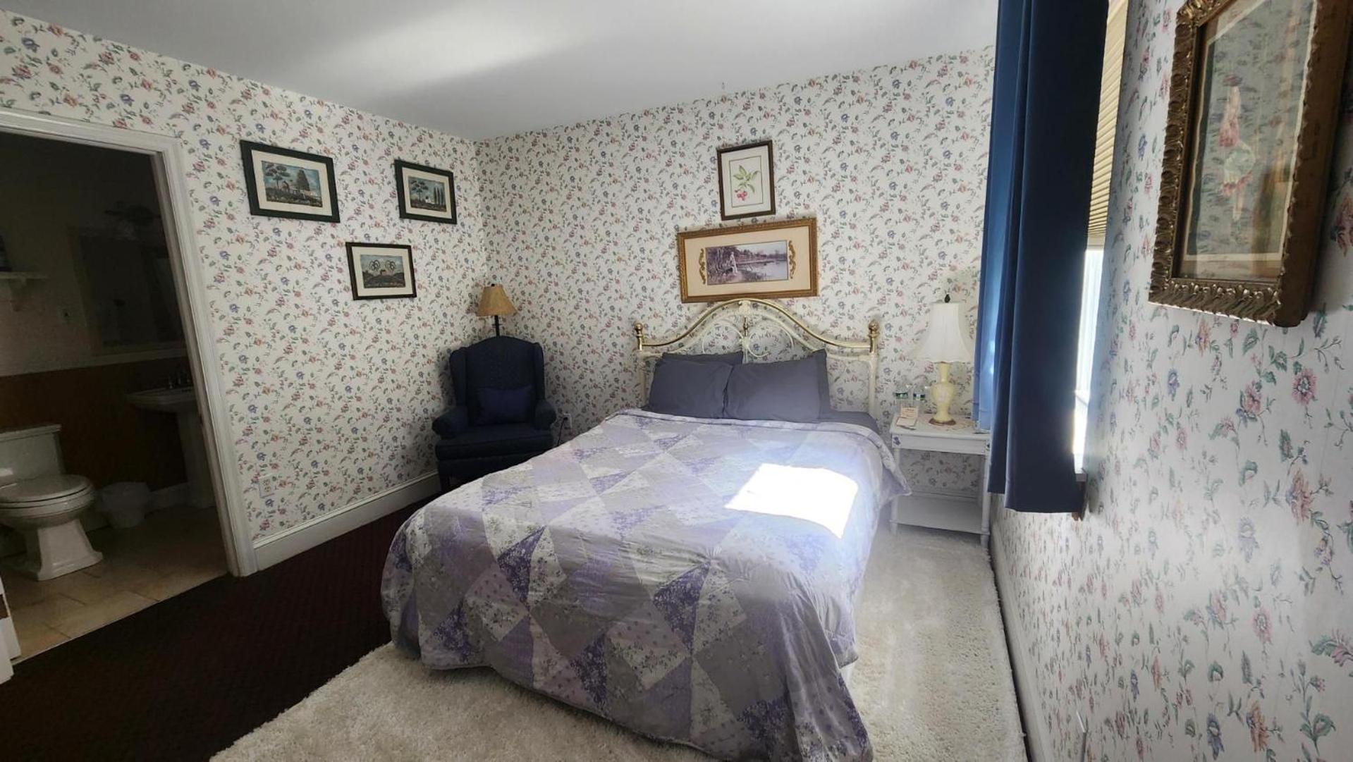 Greystone Manor Bed & Breakfast Bird-in-Hand ภายนอก รูปภาพ