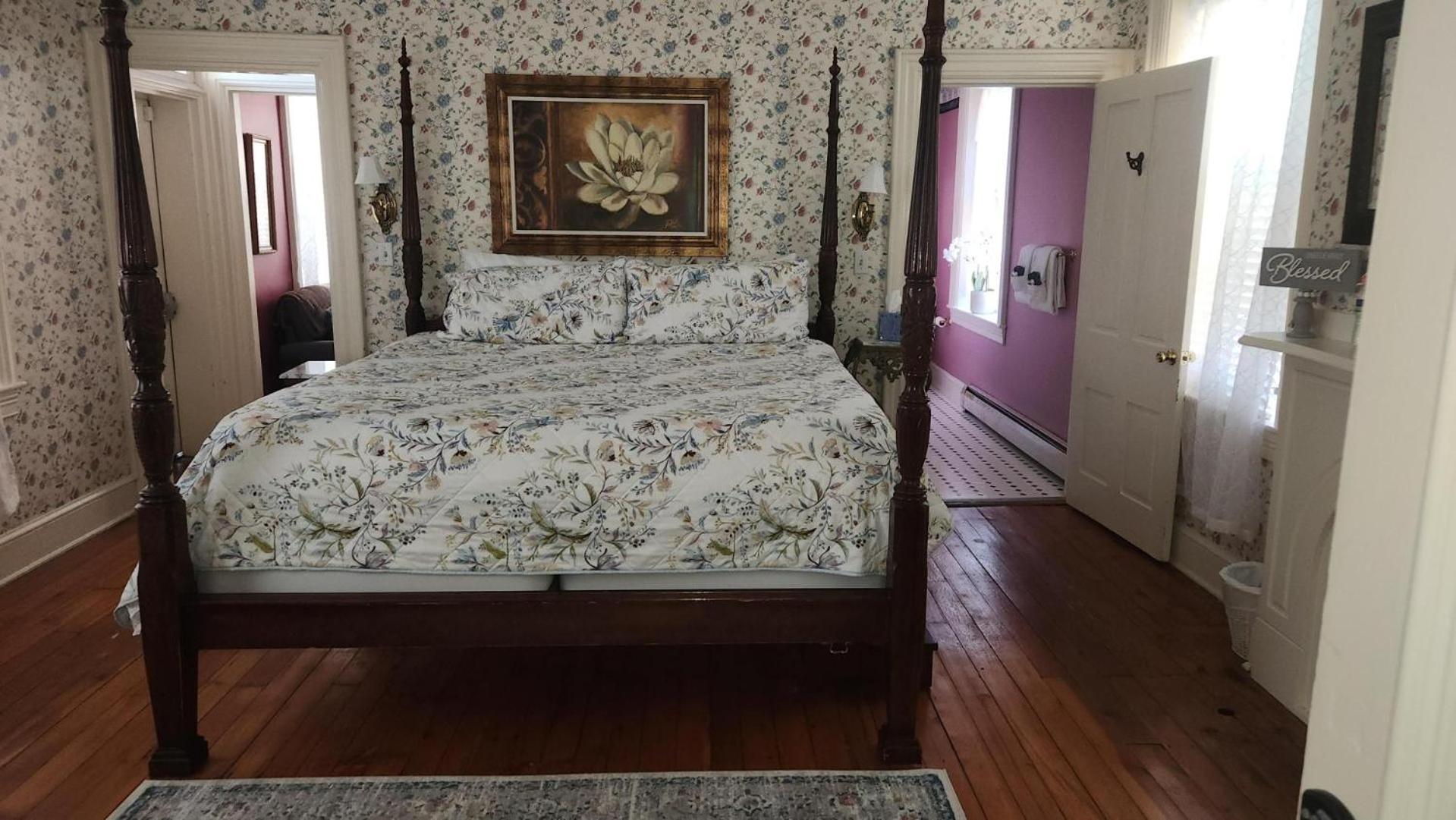 Greystone Manor Bed & Breakfast Bird-in-Hand ภายนอก รูปภาพ